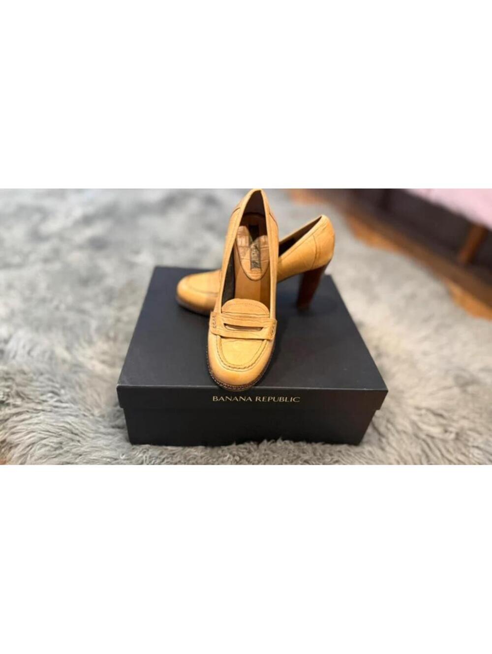 Penny Loafer Heels Size 7US/36EURO